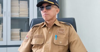 Foto: Kepala Bidang Pendaftaran Penduduk, Disdukcapil KSB, Adi Sosiawan.