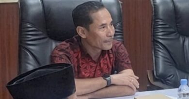 Foto: Kepala DPUPR KSB, Armayadi.