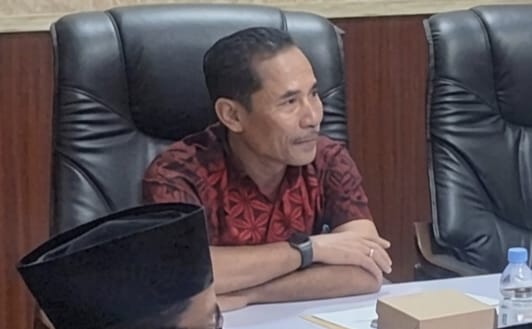 Foto: Kepala DPUPR KSB, Armayadi.