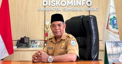 Foto: Kepala Diskominfo KSB, Dedy Damhudy M. Khatim.