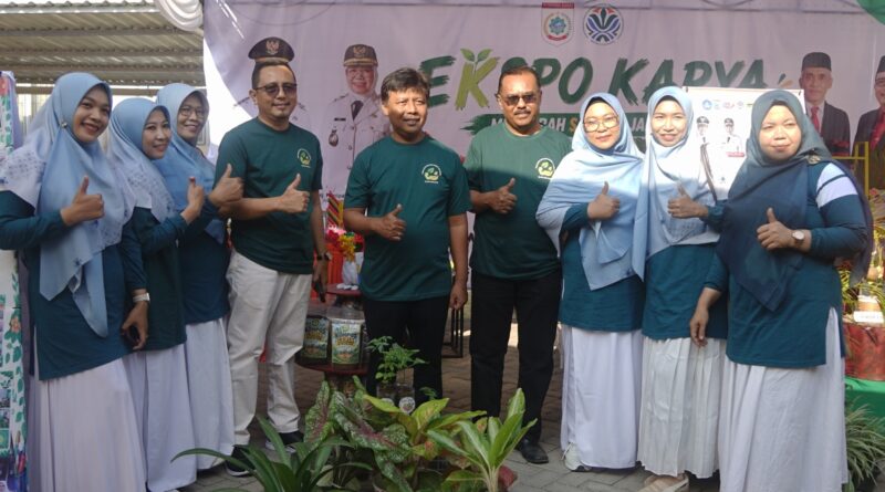 Foto: EXPO Karya bertema "Mengubah Sampah Menjadi Berkah" DLH KSB. (dok. DLH KSB)
