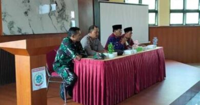 Foto: Rapat persiapan MTQ Tingkat Kabupaten di Kecamatan Seteluk.