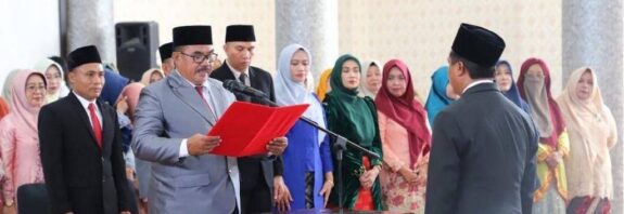 Foto: Pengambilan sumpah jabatan Pejabat Manajerial lingkup pemerintah KSB. (dok. BKPSDM KSB)
