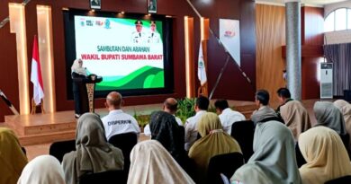 Foto: abup saat memberikan pengarahan dalam pembekalan Tim Kerja STBM.