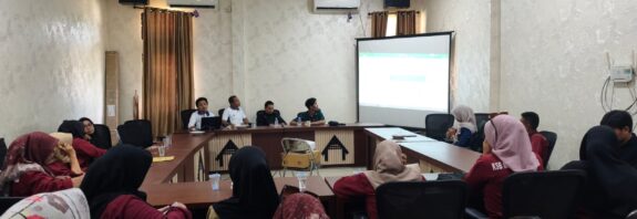Foto: Rapat verivikasi data Disperkim KSB bersama AGR (dok. Media KSB)