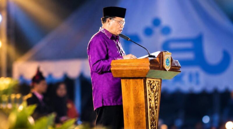 MEDIAKSB - Camat Seteluk, M. Ikhwan (Foto: Kantor Kecamatan Seteluk)