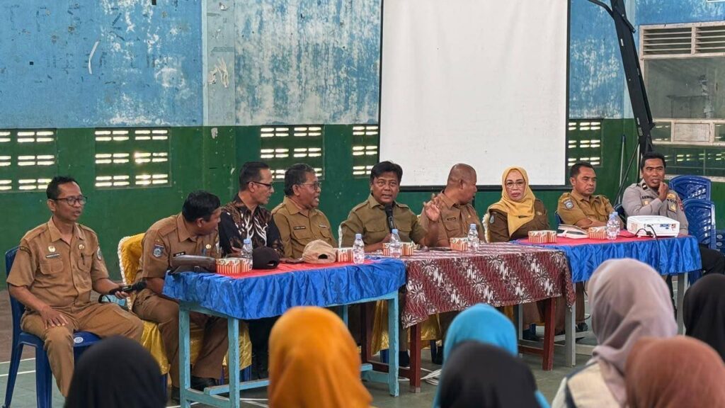 MEDIAKSB - Uji coba E-Voting di desa Goa, Kecamatan Jereweh, Selasa (13/10/2026) (Foto: DPMD KSB)