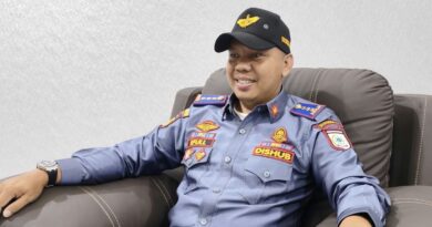 MEDIAKSB - Sekretaris Dishub KSB, Syaifullah saat di kantornya beberapa waktu lalu (Foto: Imam Fauzan/MEDIAKSB)