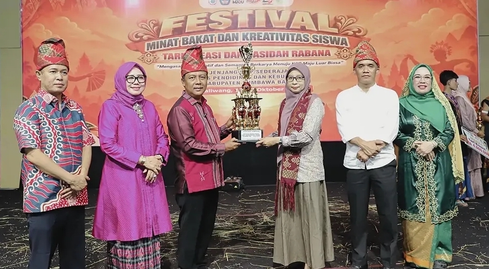 MEDIAKSB - Malam penutupan FLMBKS KSB 2026, (17/10/2026) (Foto: Prokopim KSB)