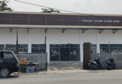 MEDIAKSB - Wujud gedung baru Pusat Oleh-Oleh KSB di Taliwang, Kamis (29/10/2026) (Foto: Imam Fauzan/MEDIAKSB)