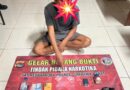 MEDIAKSB - Terduga pelaku peredaran sabu di Seteluk beserta barang bukti (Foto: Polres KSB)